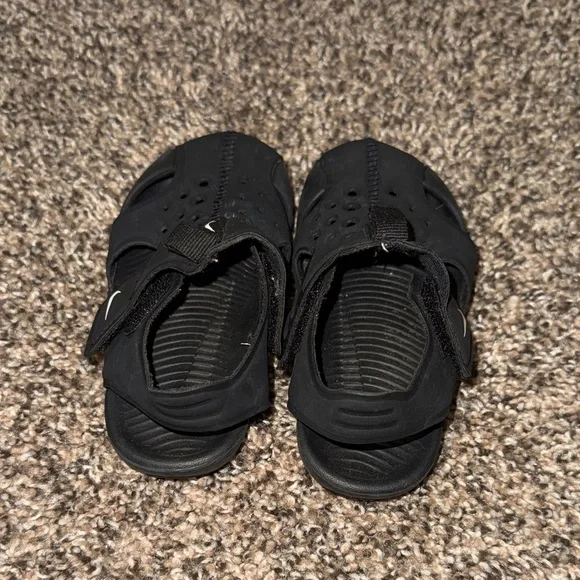 Nike Kids Black Sandals size 7C - Picture 5 of 9